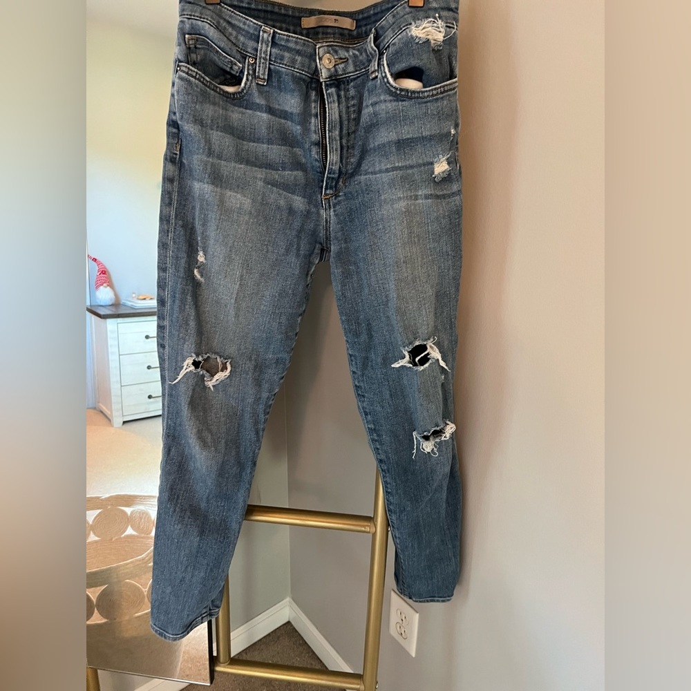 Joes Distressed Blue Jeans- high rise